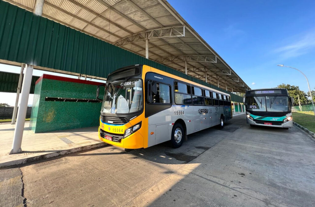 Linha especial e quatro ônibus reforçam transporte público no Esquenta Micareta