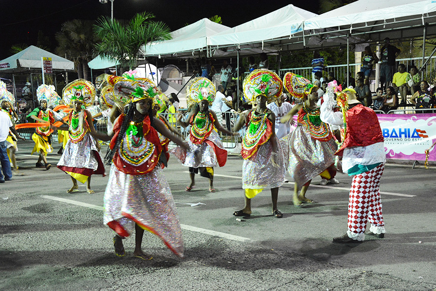 37 entidades entre escolas de samba, blocos afros e afoxés estarão na avenida