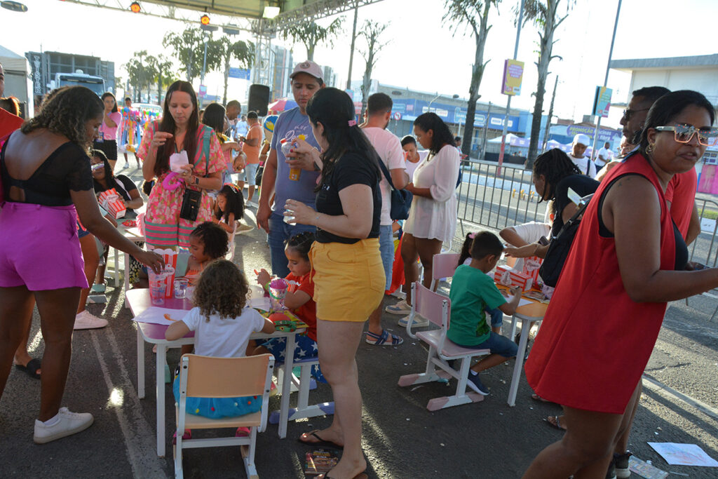 Micareta Kids atrai famílias no terceiro dia da folia